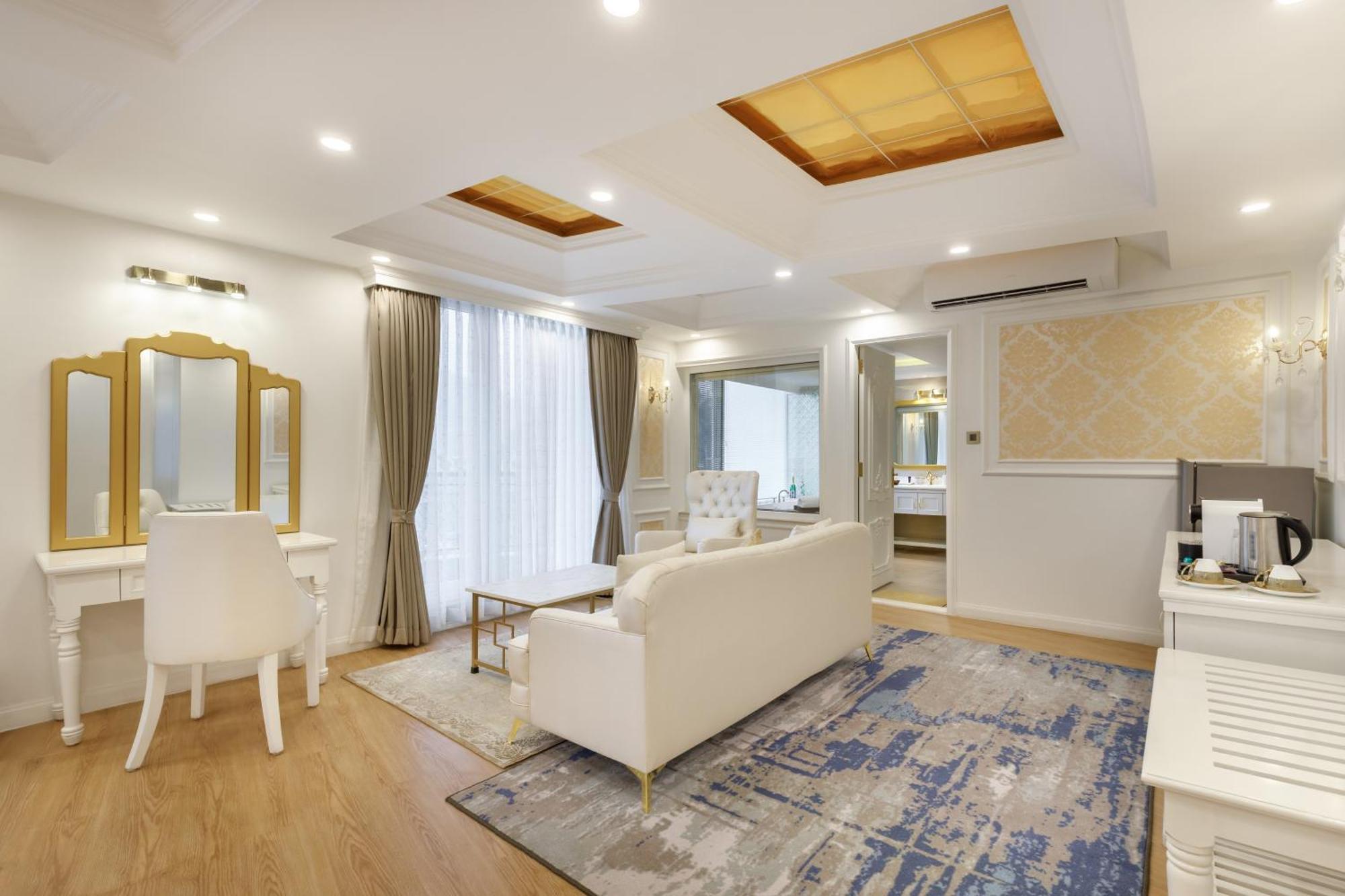 Le Glamour Resort & Wellness Spa Pokhara Exterior photo