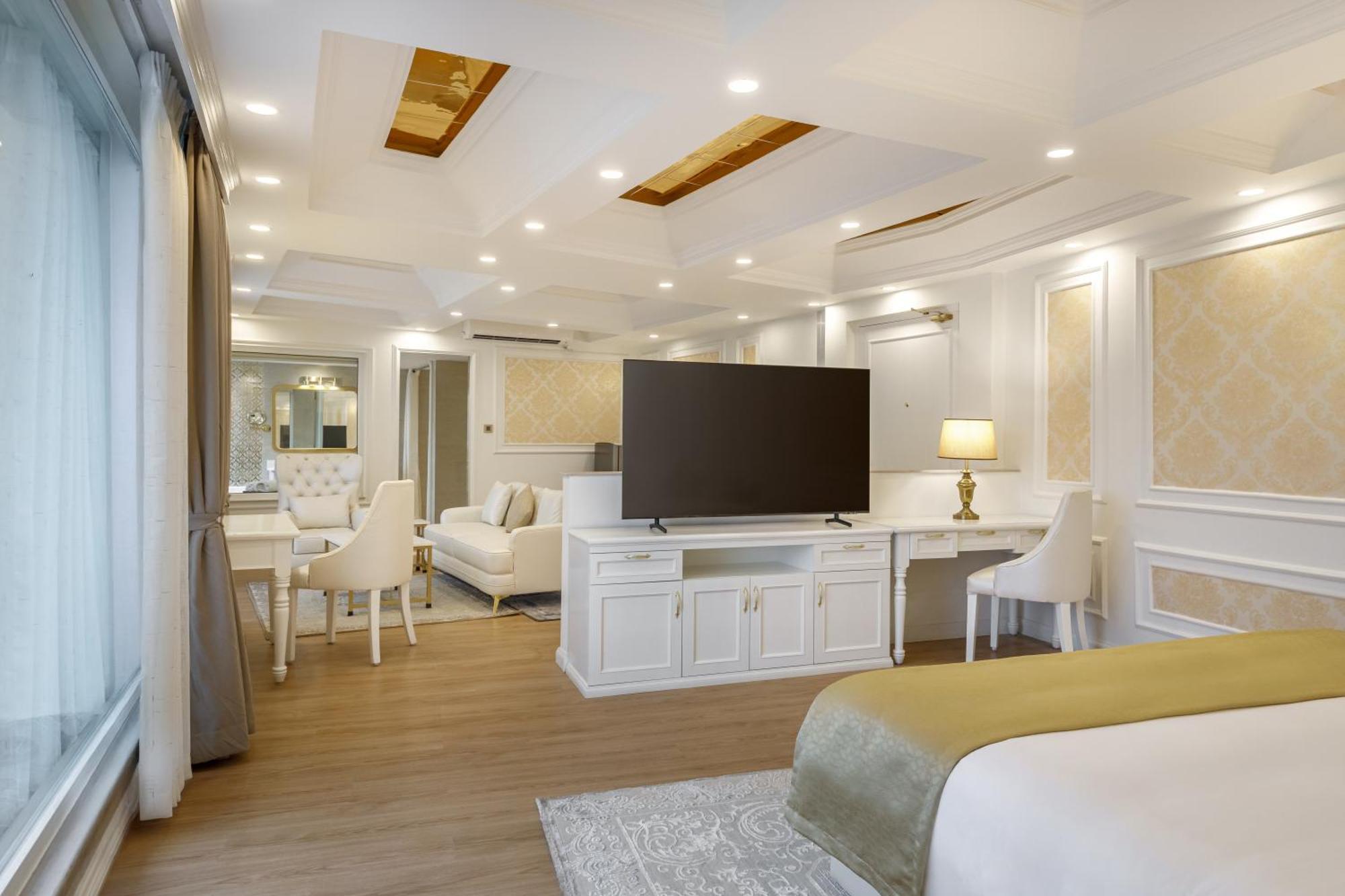 Le Glamour Resort & Wellness Spa Pokhara Exterior photo