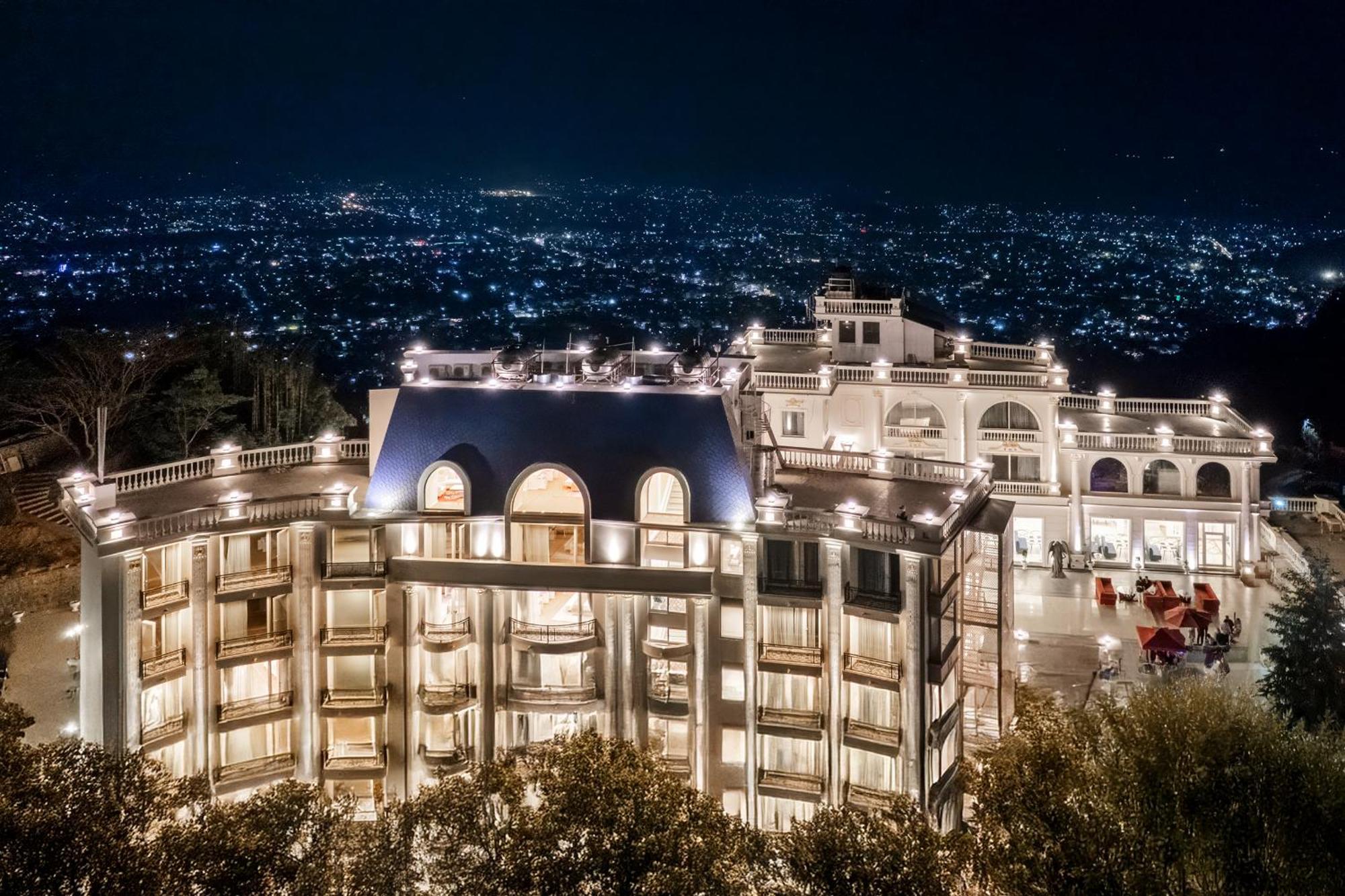 Le Glamour Resort & Wellness Spa Pokhara Exterior photo